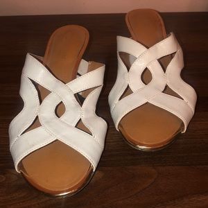 Naturalizer N5 comfort sandals